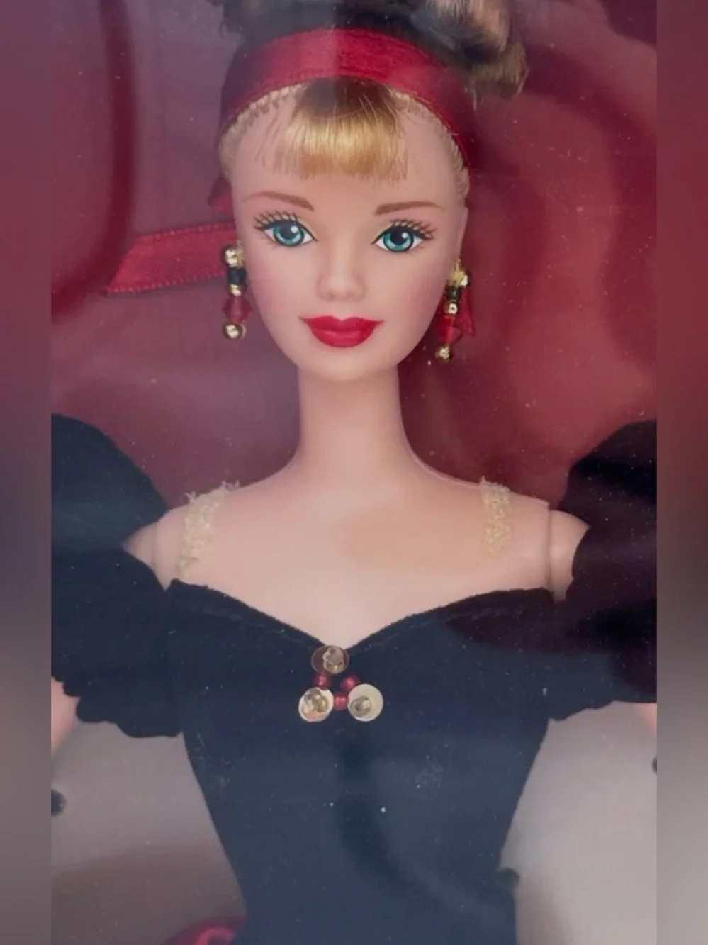 Avon Barbie, Vintage 1998 Winter Splendor Special Ed. Doll, Red & Black Gown